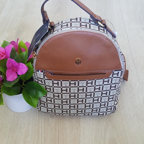 Sold! Tommy Hilfiger backpack - Picture 8 of 10